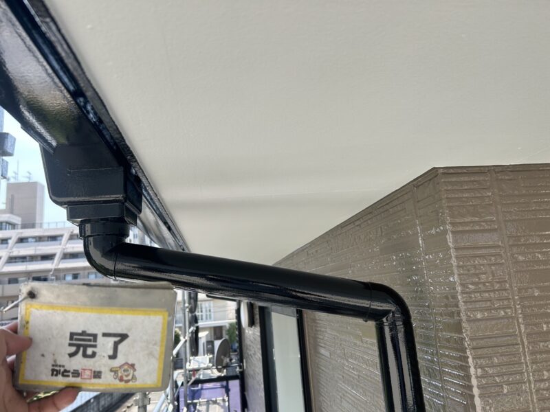 付帯部は濃いめの色で仕上げることで、家全体がグッと引き締まって見えます。