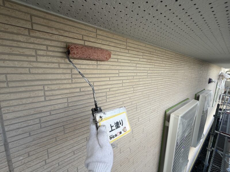 上塗りの様子です。