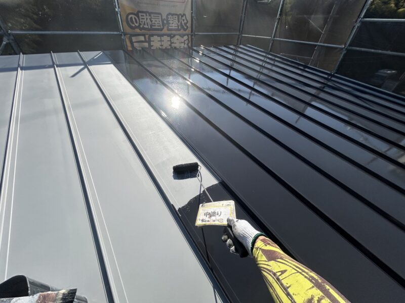 中塗りの様子です。