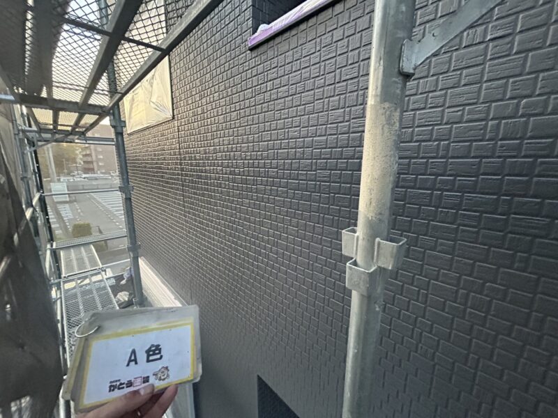 A色塗布完了しました。