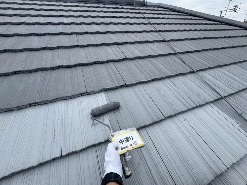 中塗りの様子です。