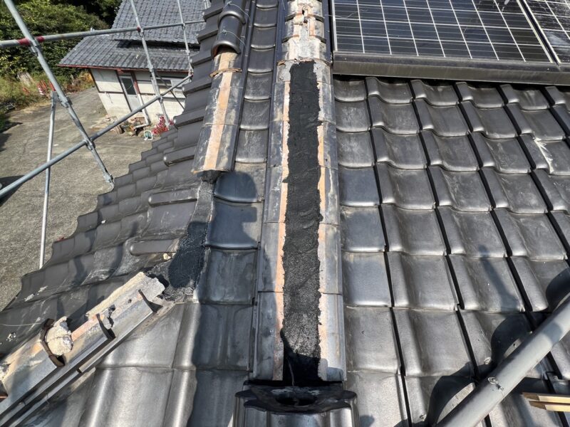 数日かけ、のし瓦を積み上げていきます。