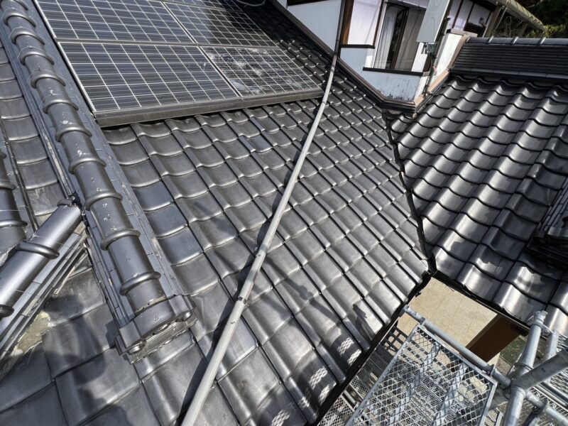 塗装だけでなく、雨漏りの調査から補修工事まで幅広い分野に精通している弊社だからこそできる一貫施工、雨漏りでお困りの方はぜひお気軽にご相談ください。