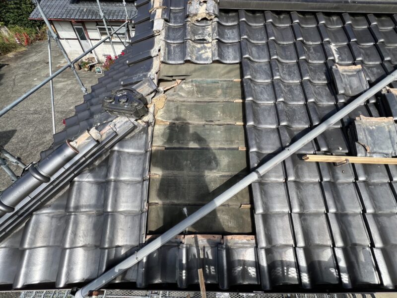 既存の桟木撤去しました。