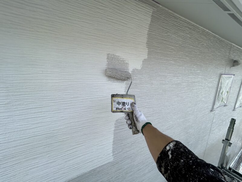 中塗りの様子です。