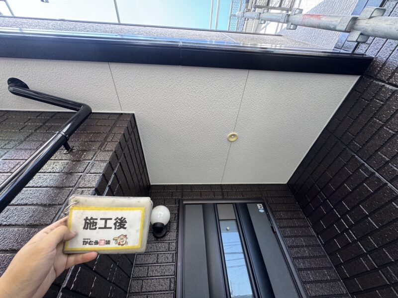 毎日目に入る玄関周りも明るくなり、気持ちも晴れやかになりそうです。