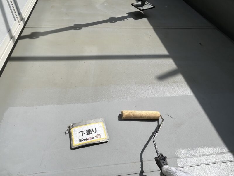 下塗りの様子です。