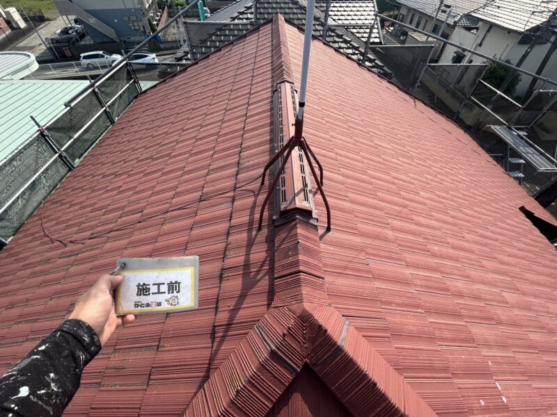 屋根に使用する塗料は、断熱塗料ガイナをご提案いたしました。