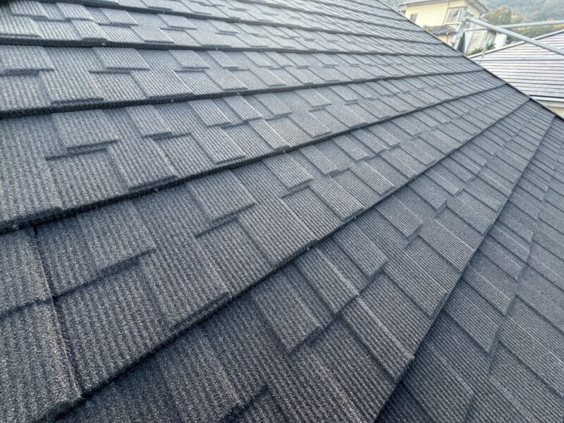 お客様のお悩みやご要望に沿ったご提案をいたしますので、屋根の塗り替えや葺き替えでお悩みの方は、お気軽に弊社までご連絡ください。