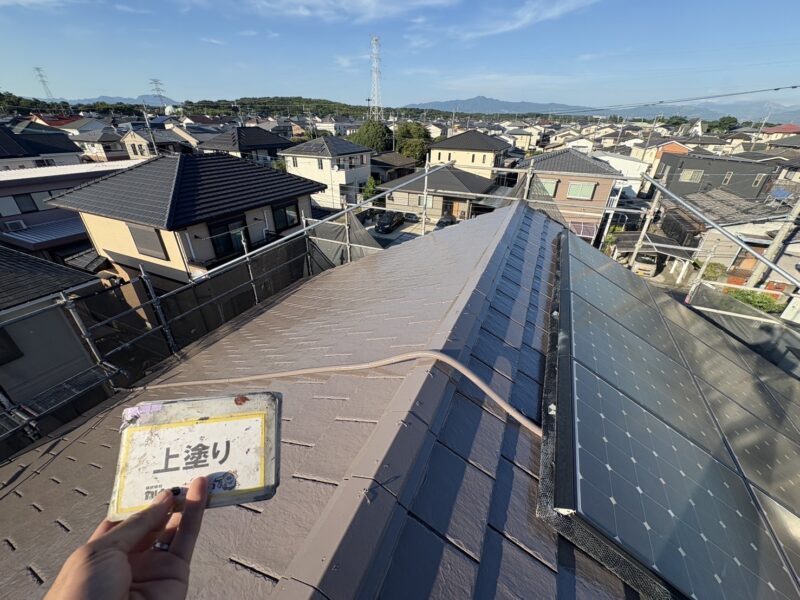 遮熱性能の高い塗料で塗り替えていますので、屋根の温度上昇を抑えることができます。