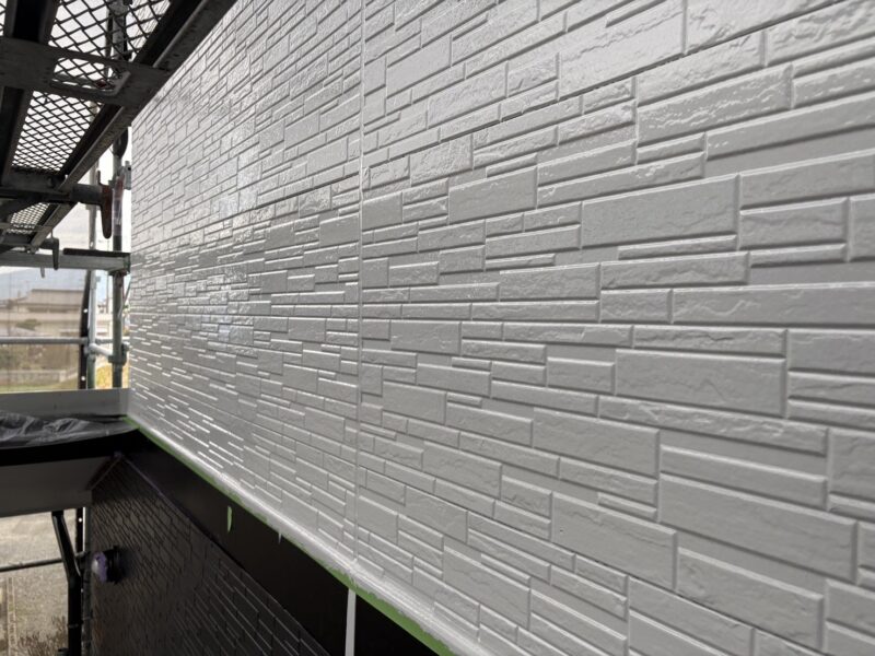 艶があることで、汚れが付着しにくくなり、綺麗な状態を長くキープすることができます。