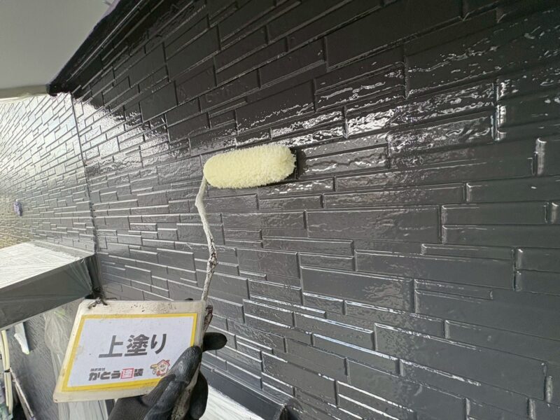 上塗りの様子です。