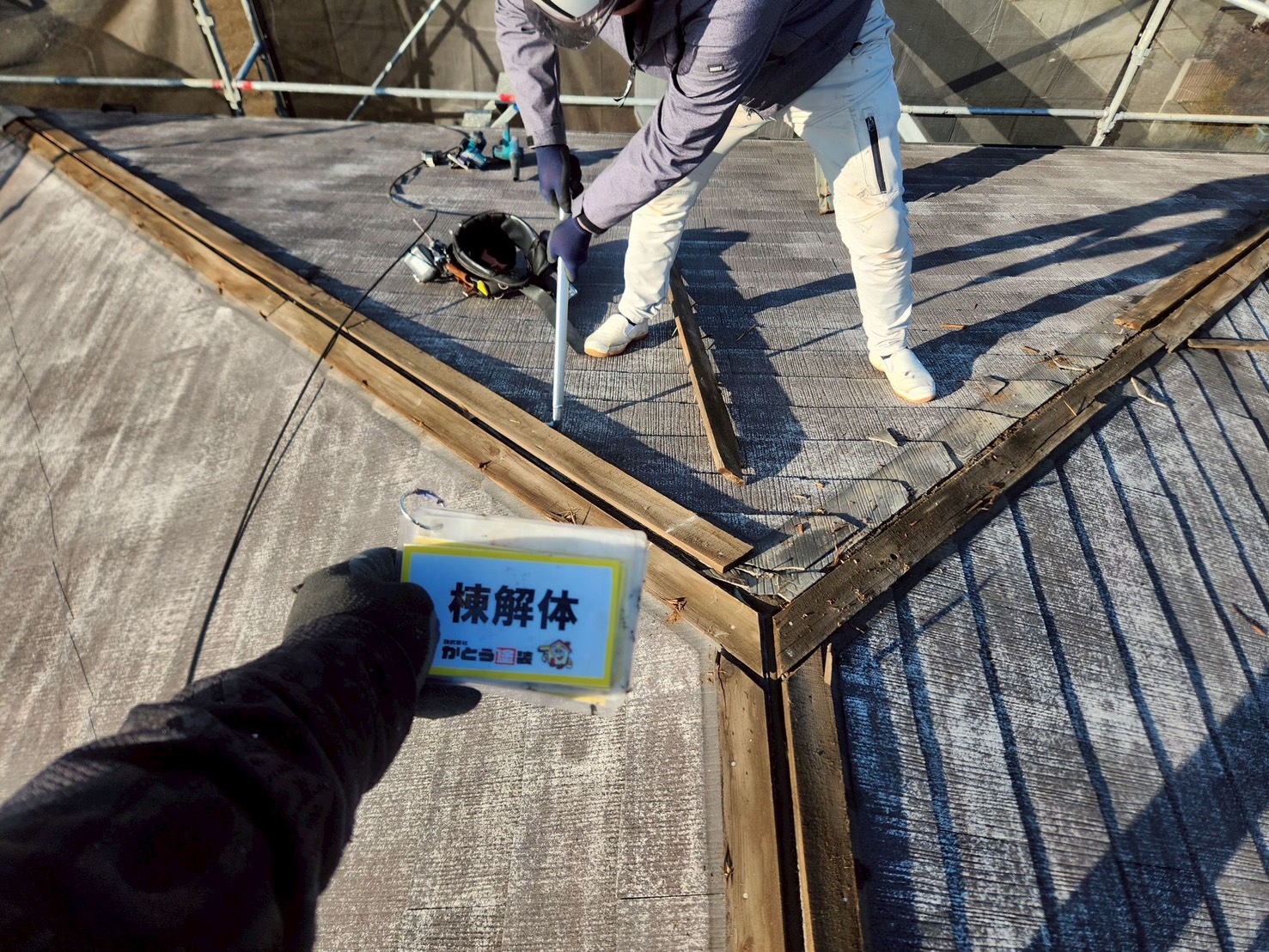 【益城町M様邸】屋根工事の施工事例｜セネターを使用し、屋根カバー工法にて施工