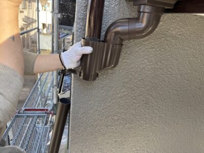 【熊本市北区F様邸】板金工事の施工事例｜雨樋新設し、破風は板金巻き付け