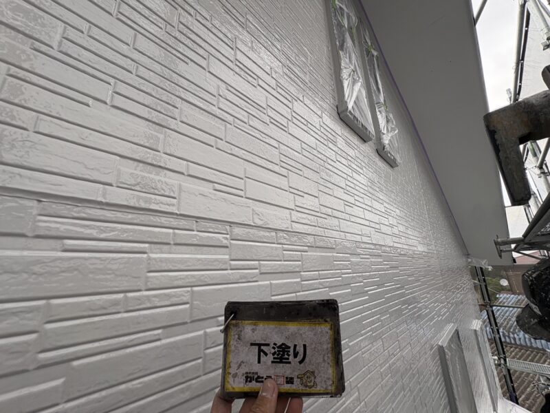 下塗り完了しました。