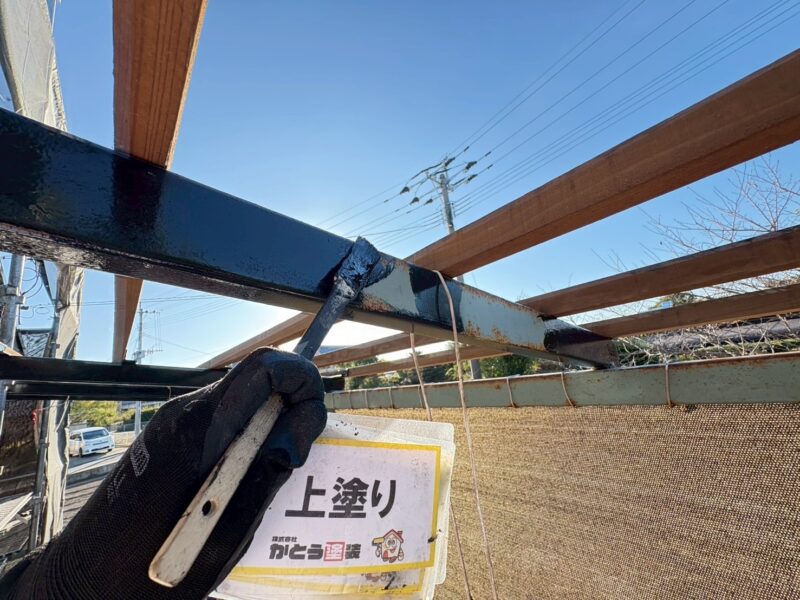 上塗りの様子です。