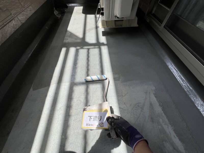 下塗りの様子です。