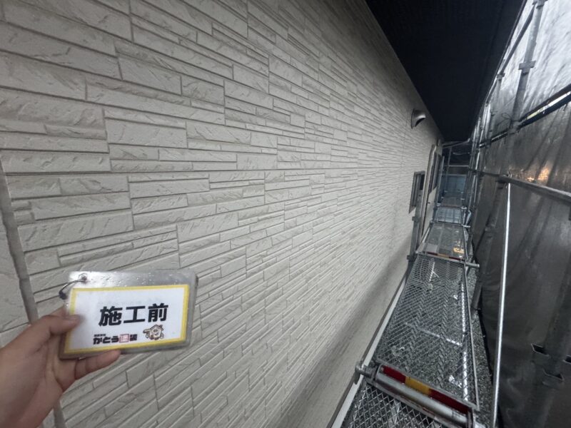 築年数が浅く平屋で軒が深いこともあり、外壁の汚れはそんなに目立ちません。