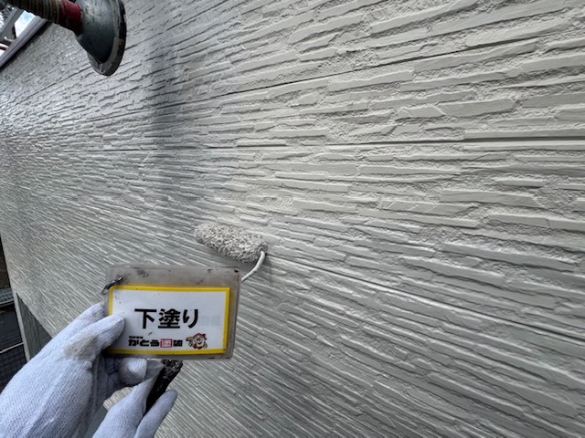 下塗りの様子です。