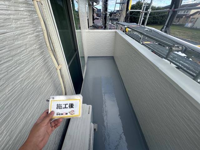 雨漏りの原因となることが多いバルコニーは、今回防水工事をおこない、紫外線や雨風からしっかり守ってくれる防水性を取り戻しました。