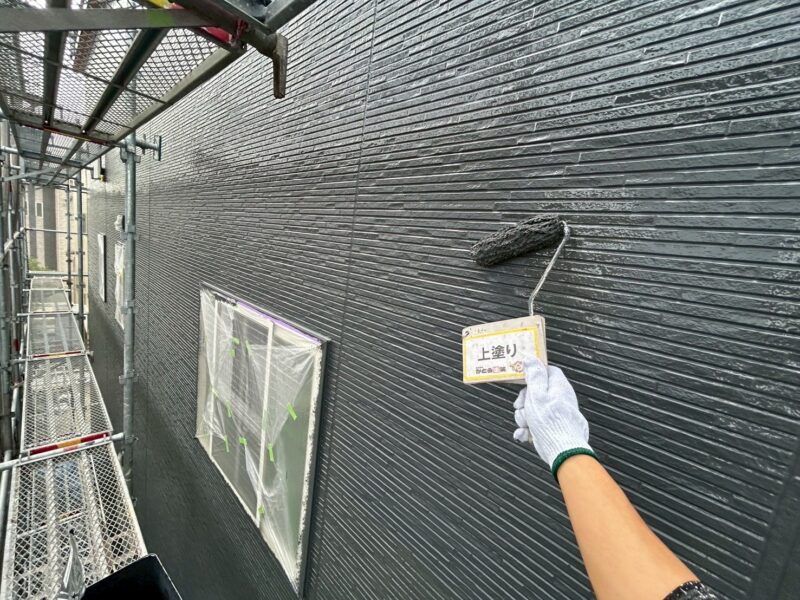 雨で汚れを洗い流すセルフクリーニング効果で、綺麗な外壁を維持してくれます。