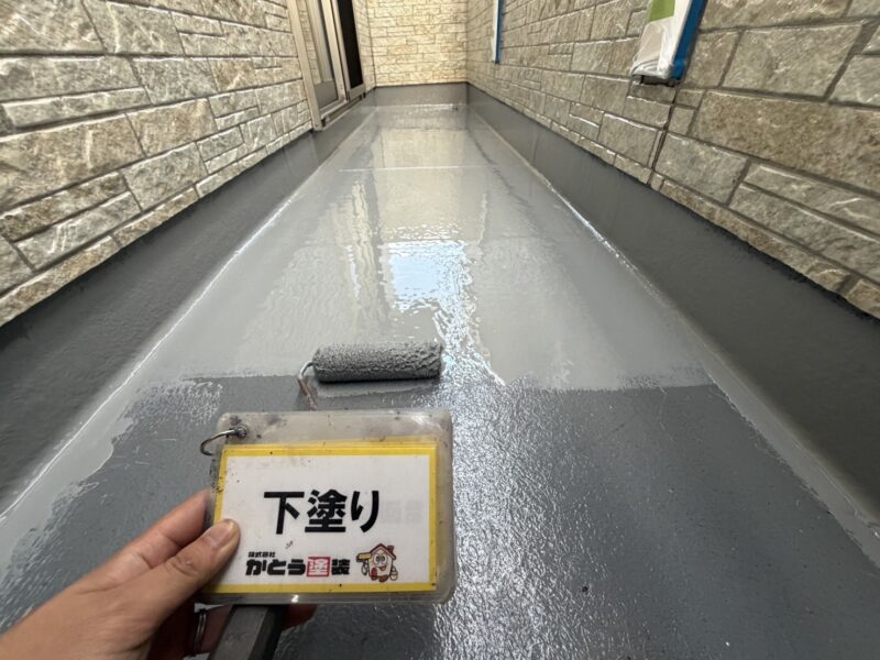 下塗りの様子です。