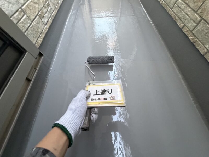 上塗りの様子です。