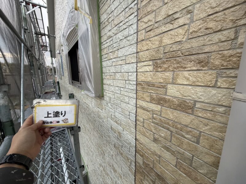 既存のサイディングの良さを活かすのであれば、クリアー塗装がオススメです。