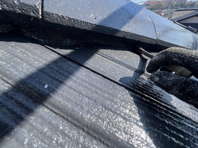 目の届かない細かいところまで丁寧に仕上げていきます。