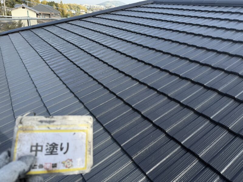 まだ中塗りの段階ですが、すでに美しい仕上がりです。