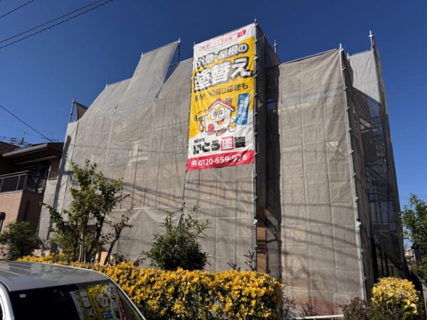 足場仮設の様子です。
