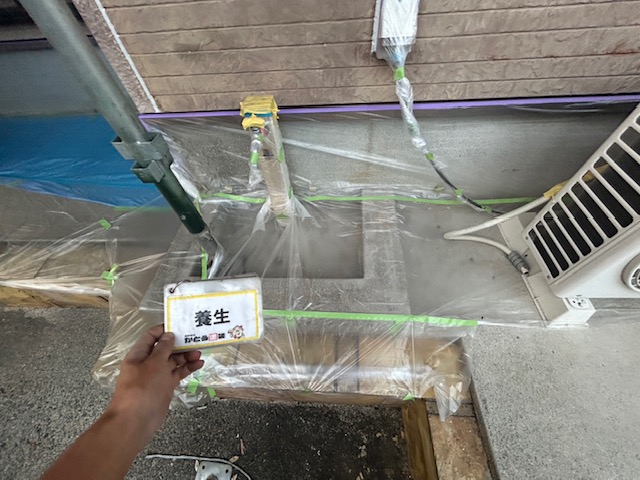 水栓やコンセントなどもすべて養生をおこないます。