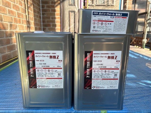 外壁（2階）の上塗りの使用塗料です。