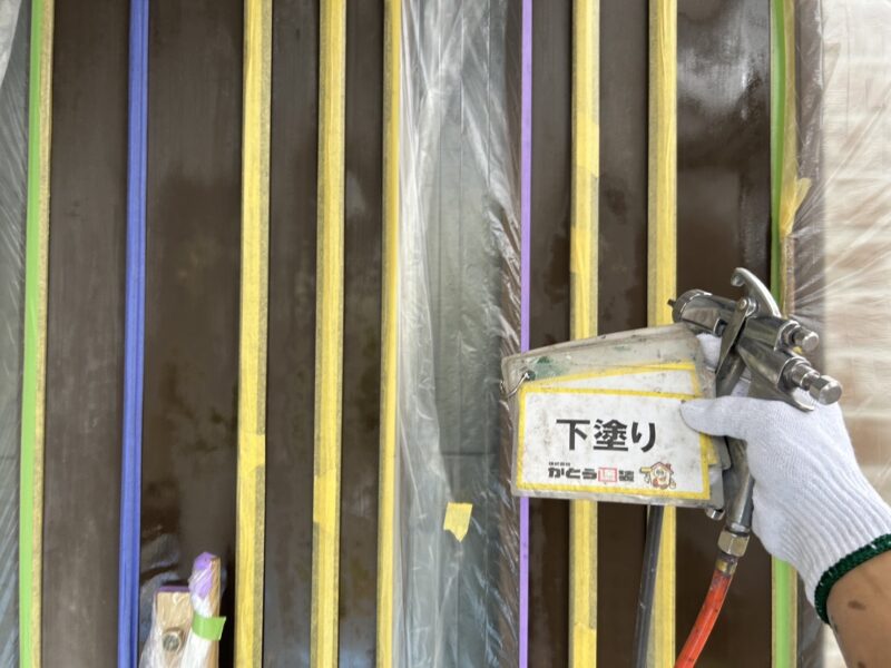 下塗りの様子です。