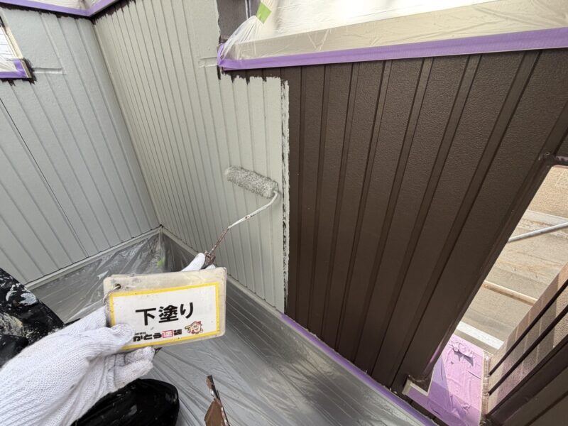 下塗りの様子です。