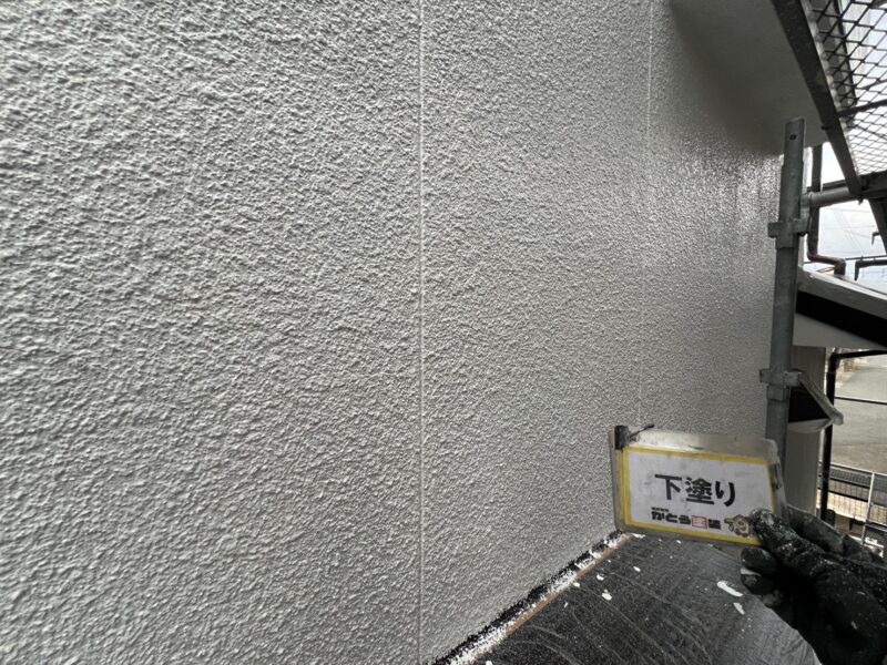 下塗り完了しました。