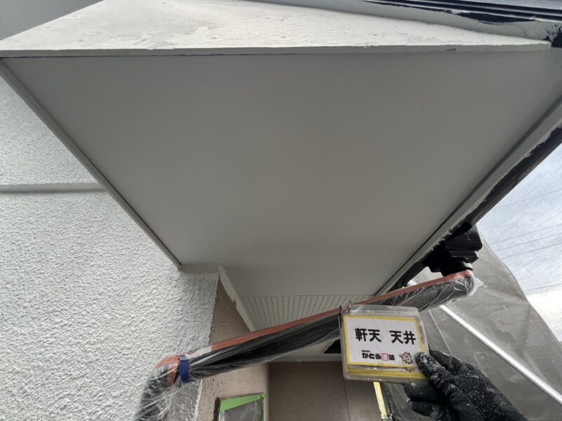 塗装後に湿潤状態になっても良好な付着性を保ってくれます。