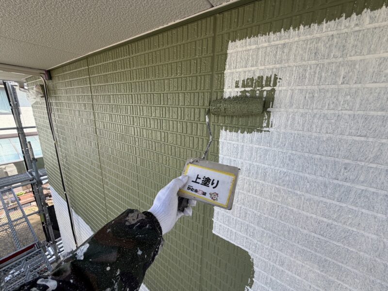 上塗りの様子です。