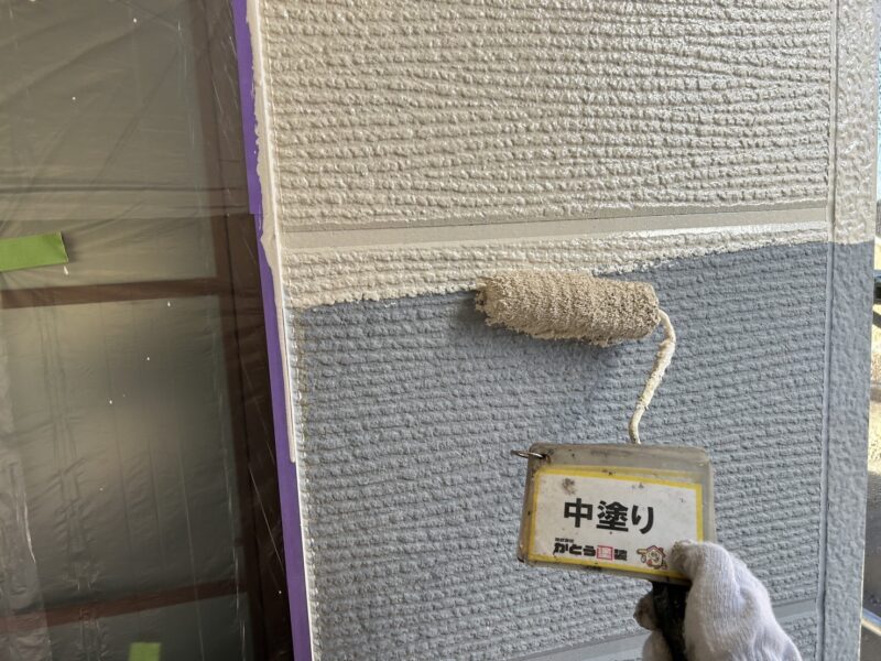 中塗りの様子です。