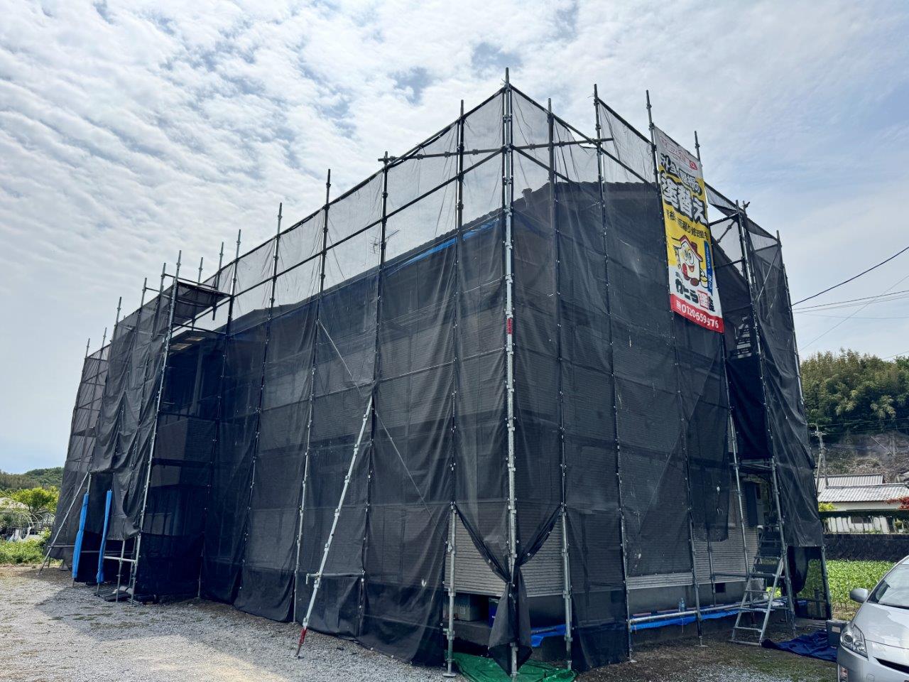 天草アパート塗装　雨樋や破風の塗装をおこないました