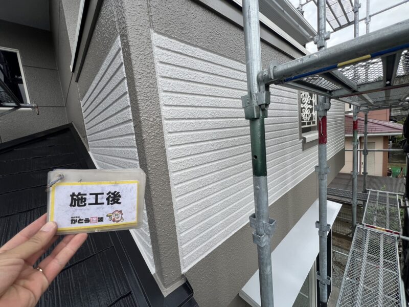 バルコニー部分にもアクセントをプラスし、奥行き感のある上品な外観を演出してくれます。