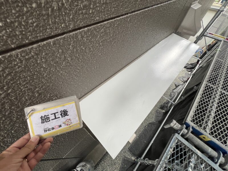 写真からも伝わる艶々な仕上がりです。<br />
塗料の表面に緻密な膜ができるため、汚れが付きにくいのが特徴です。