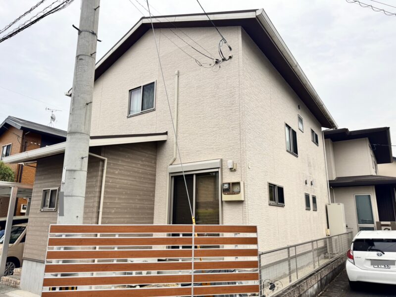 築14年のお住まいで、今回が初めての外装工事になります。