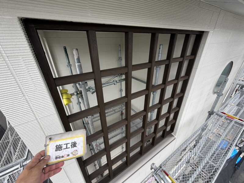 木部にはセーフウッドという専用塗料を使用しています。<br />
木材本来の木目を生かした自然な仕上がりになります。