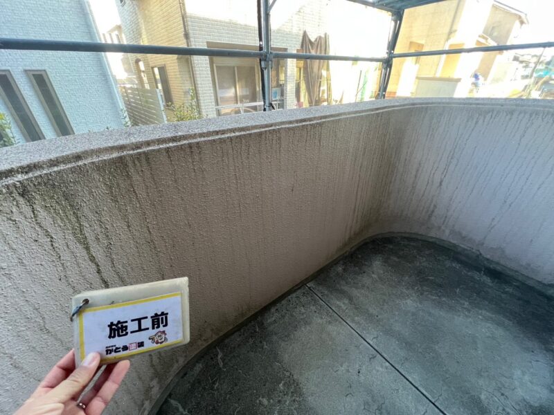 外壁や屋上、共有部など施工する箇所が多いですがひとつひとつの作業を手を抜くことなく、施工していきます。