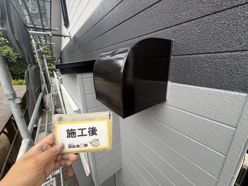 付帯部は濃いブラウン系で、家全体の印象をグッと引き締めてくれる効果が期待できます。