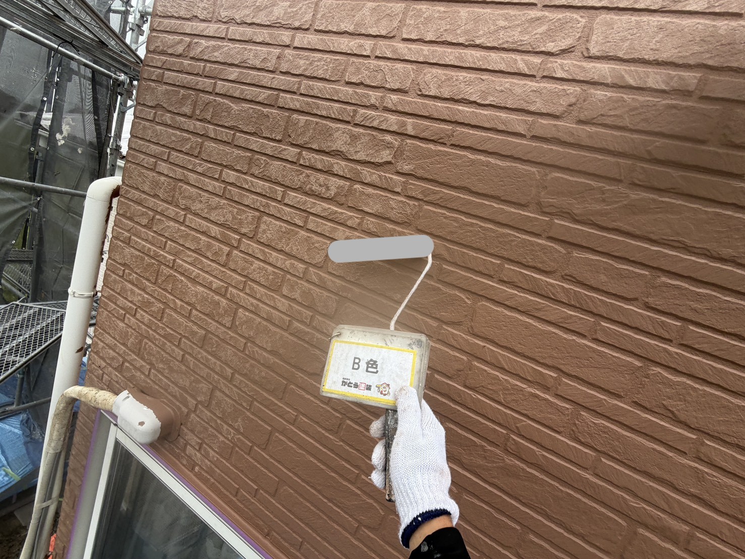 【城南町Y様邸】サイディングの凹凸を活かすWB多彩仕上げ工法にて施工しました