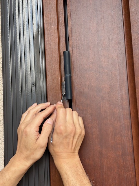 DIYでもできますが、長年培ってきた技術と経験が必要になりますので、綺麗な仕上がりを求める方はプロへご依頼いただくと安心かと思います。