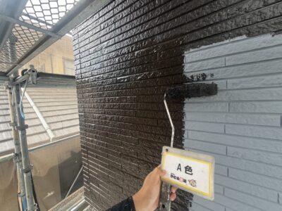 【熊本市北区K様邸】WB多彩仕上げ工法のベースとなるA色を塗布しました